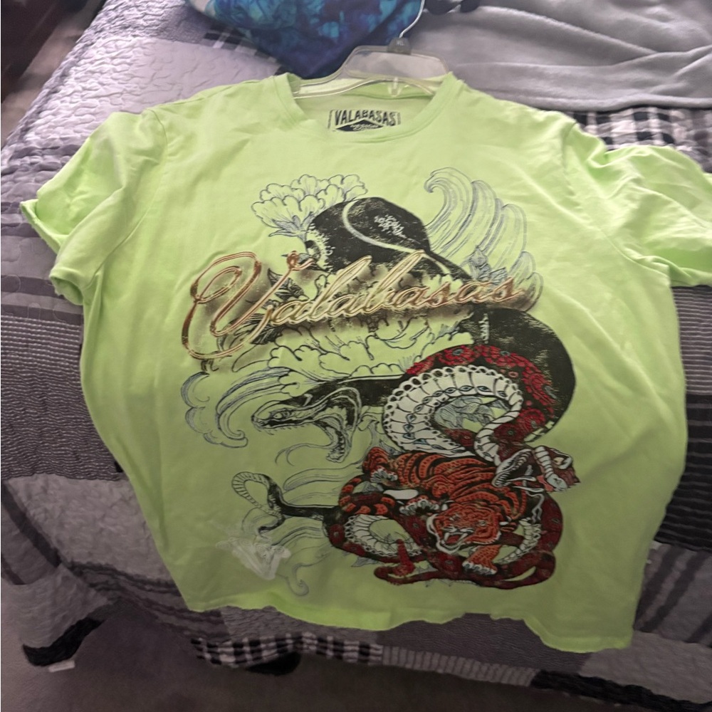 Valabasas Men's Green Graphic Tee